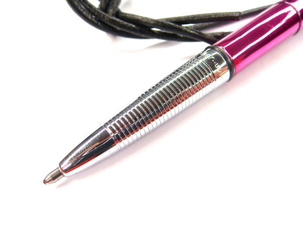 FISHER Kugelschreiber BULLET fuchsia, am Lederband – Bild 3